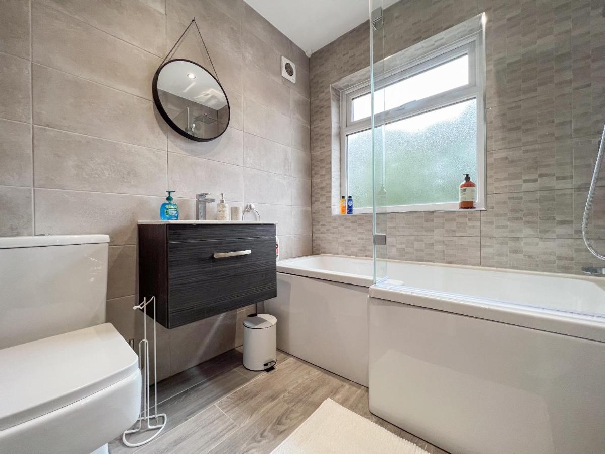 Sheldon House 3 Bed Cosy Home Nr Jlr & Nec Luaran gambar