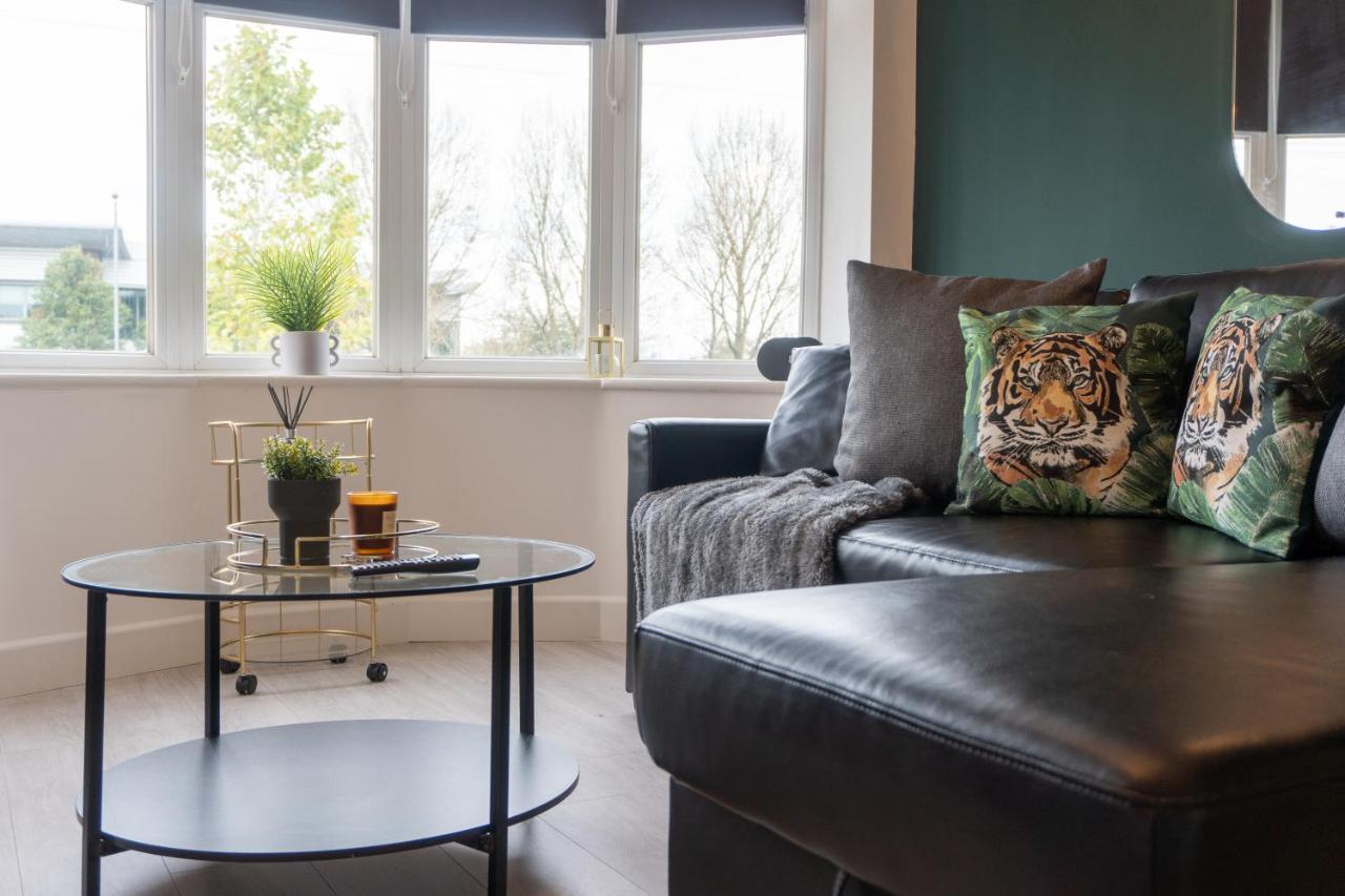 Sheldon House 3 Bed Cosy Home Nr Jlr & Nec Luaran gambar